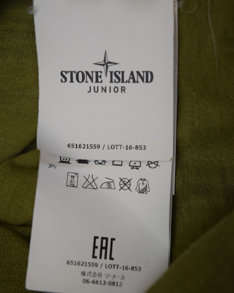 stone island patch project camo t-shirt Junior green detail view