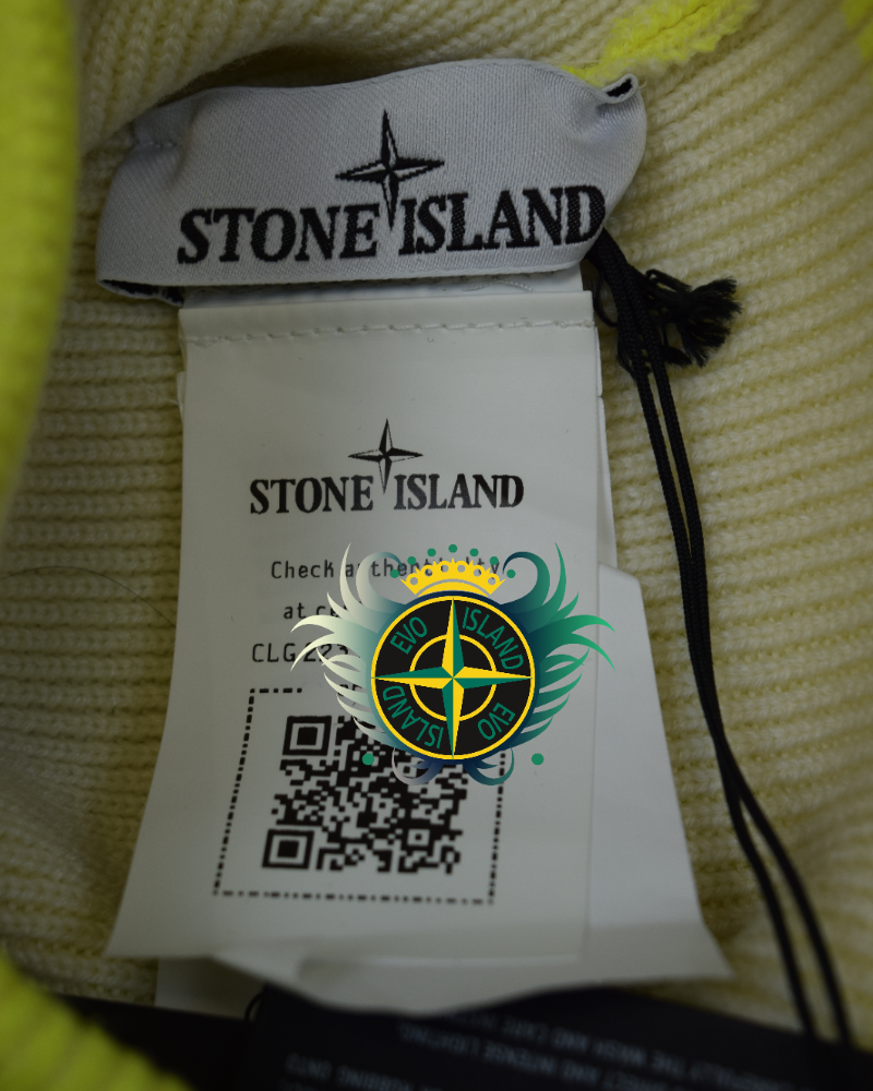 Stone Island Marina Beanie Yellow detail view