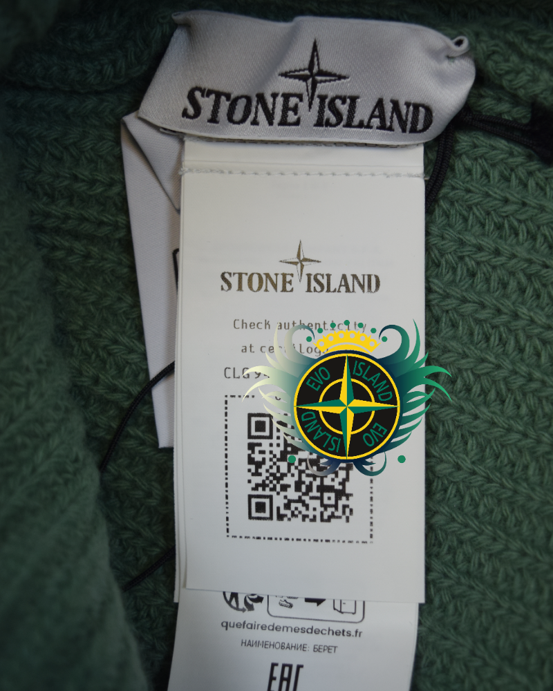 Stone Island Beanie Green detail view