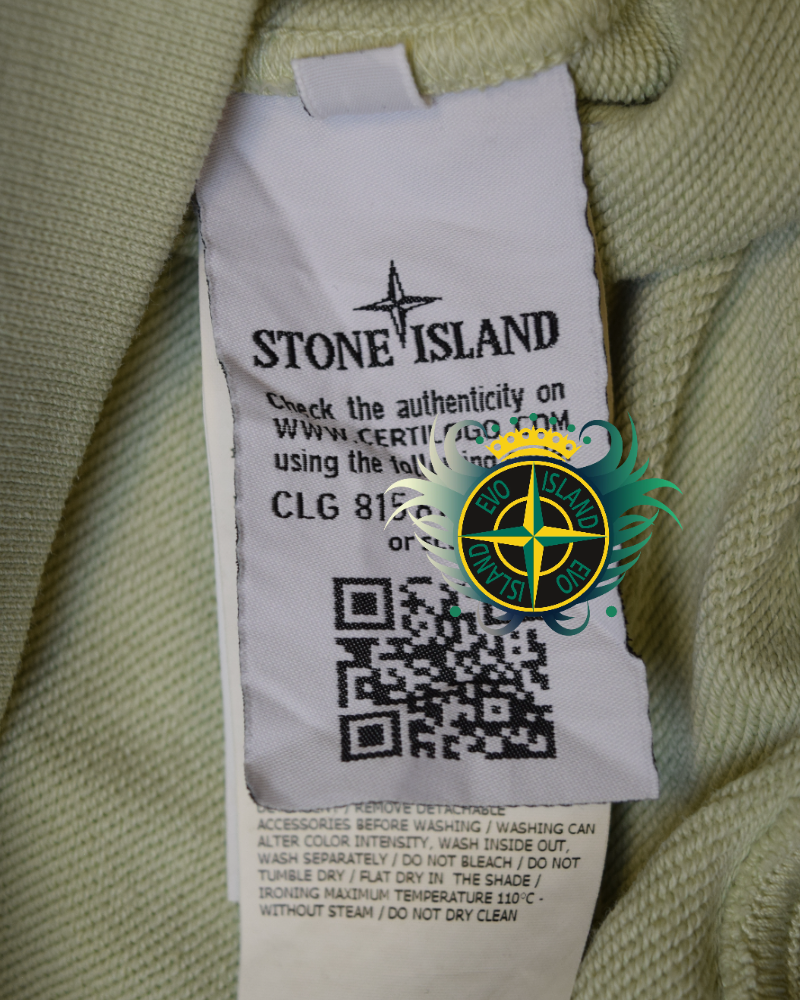 Stone Island Hoodie Green detail view