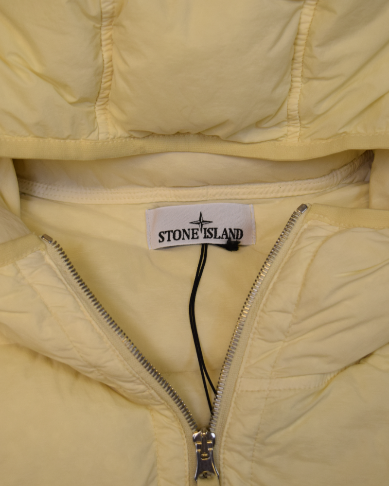 Stone Island Seamless Tunnel Nylon Down TC Cream detail view