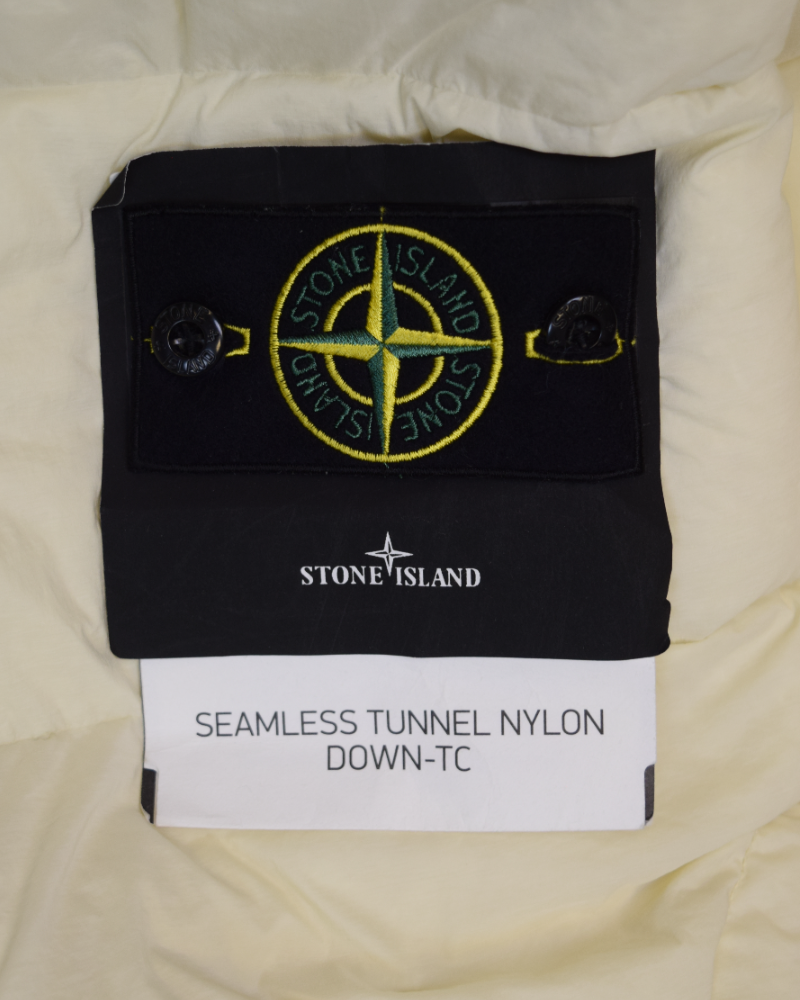 Stone Island Seamless Tunnel Nylon Down TC Cream detail view