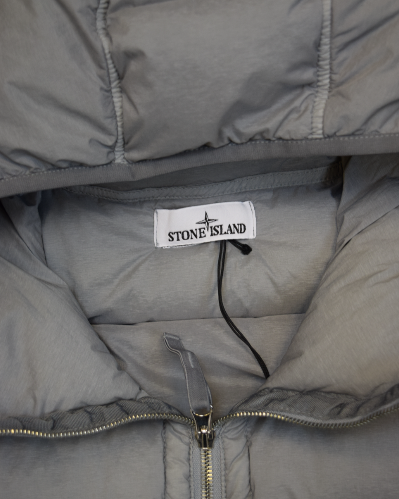 Stone Island Seemless Tunnel Nylon Down TC Grey detail view