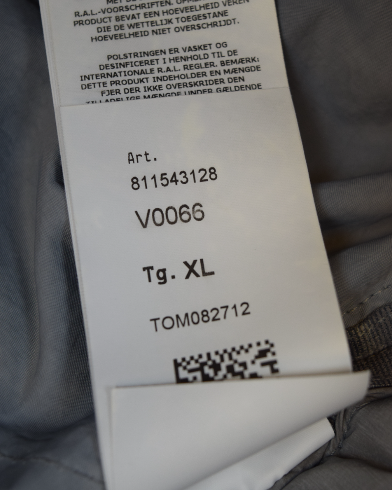 Stone Island Seemless Tunnel Nylon Down TC Grey detail view