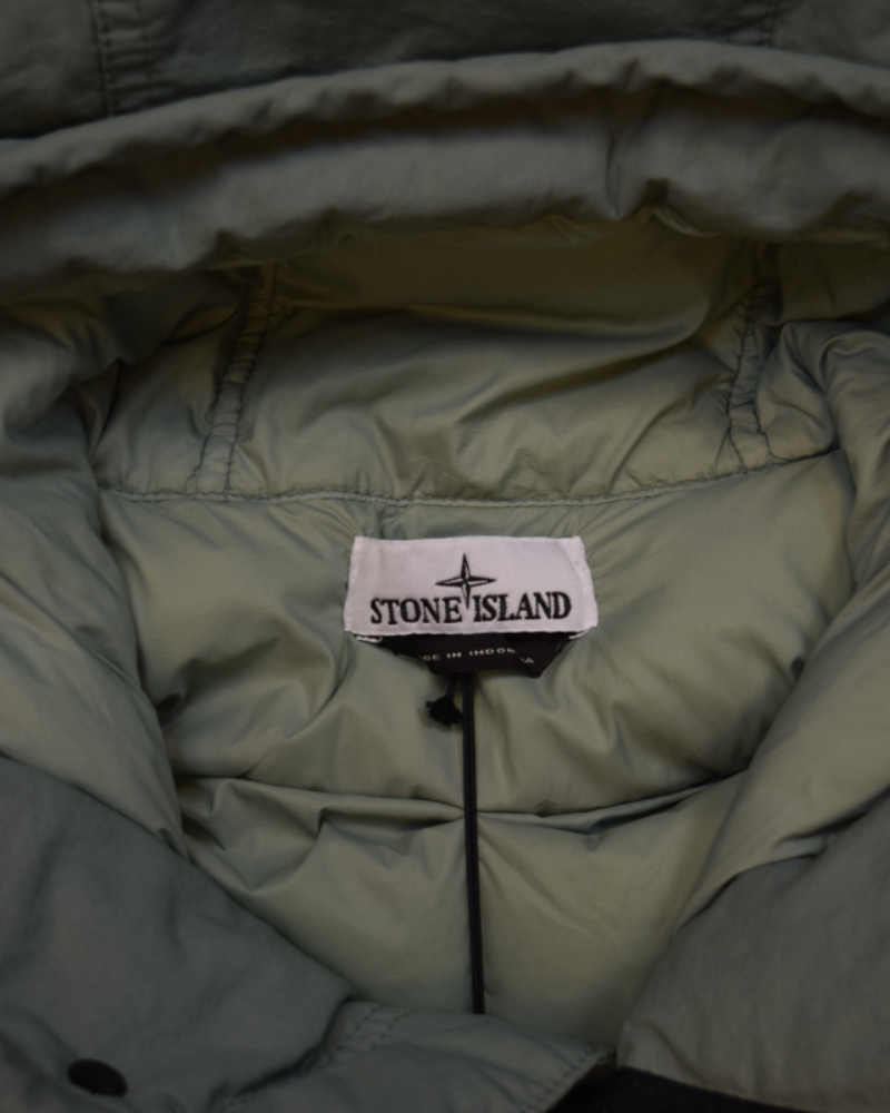 Stone Island Opaque Nylon Twill Down TC Green detail view