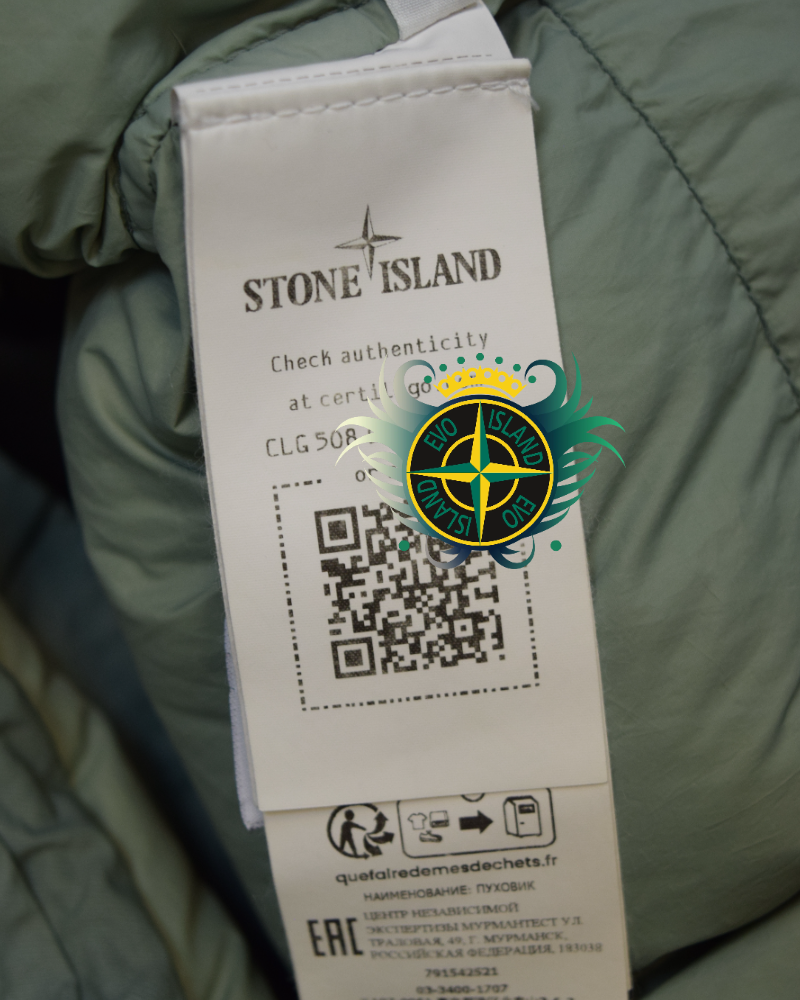 Stone Island Opaque Nylon Twill Down TC Green detail view