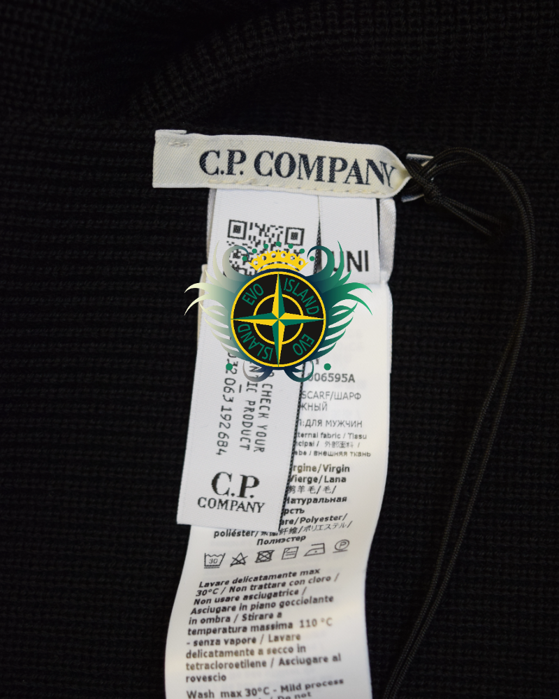 C.P. Company Tight Knit Scarf Black detail view