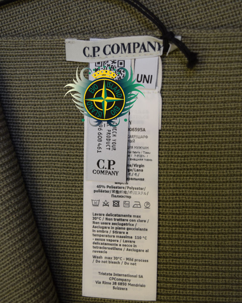 C.P. Company Tight Knit Scarf Brown detail view