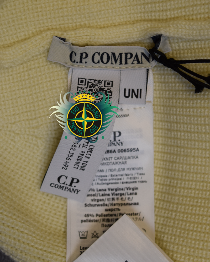 C.P. Company Knit Cap Beige detail view