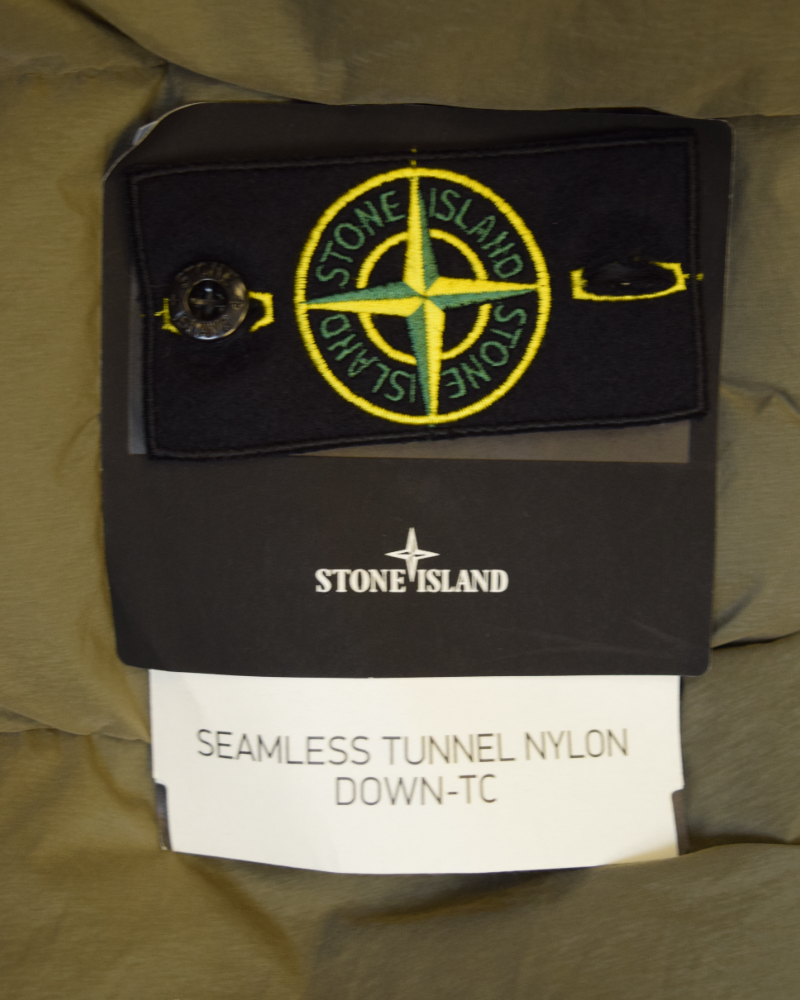 Stone Island Seamless Tunnel Down TC Hooded Khaki detail view