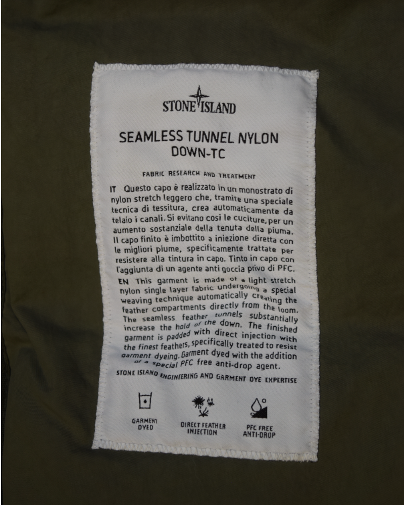 Stone Island Seamless Tunnel Down TC Hooded Khaki detail view