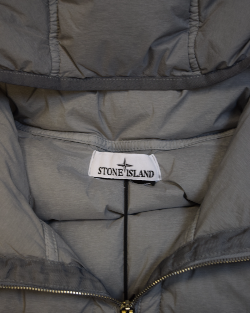 Stone Island Seamless Tunnel Down TC Hooded Grey detail view