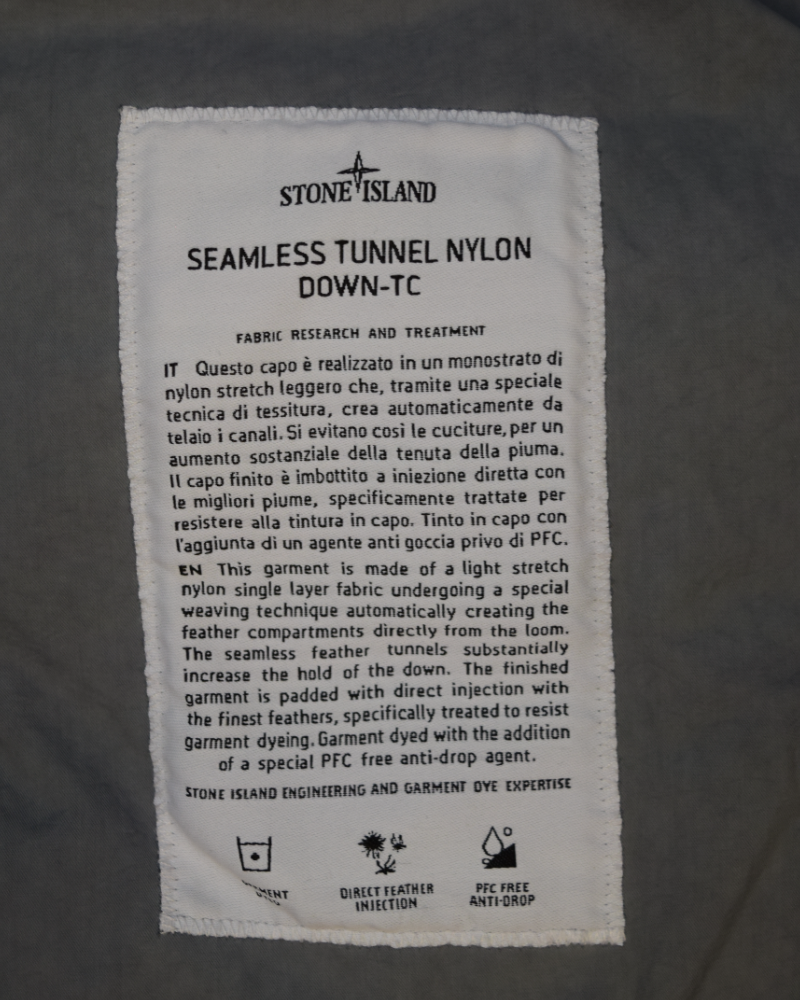 Stone Island Seamless Tunnel Down TC Hooded Grey detail view