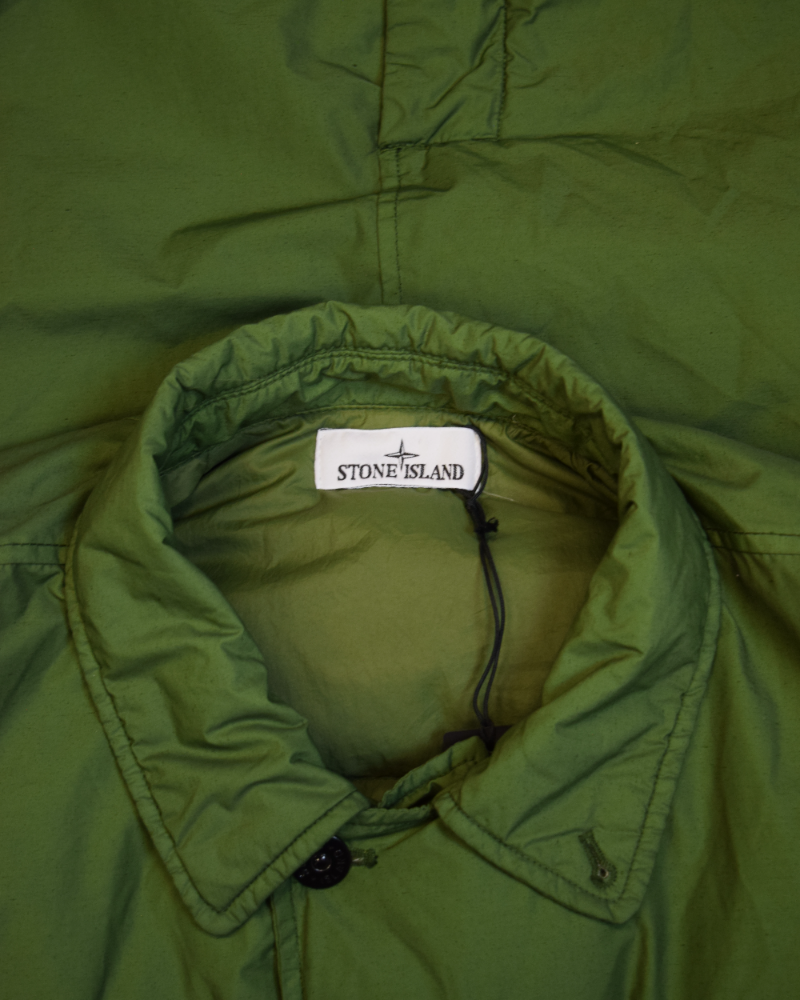 Stone Island Naslan Light Watro Down Jacket Green detail view