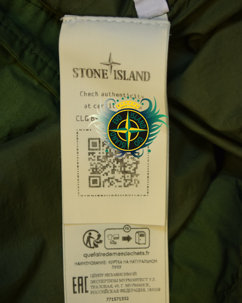 Stone Island Naslan Light Watro Down Jacket Green detail view