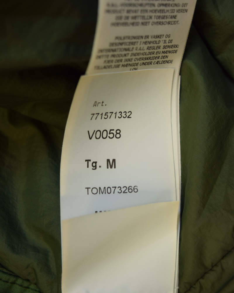 Stone Island Naslan Light Watro Down Jacket Green detail view
