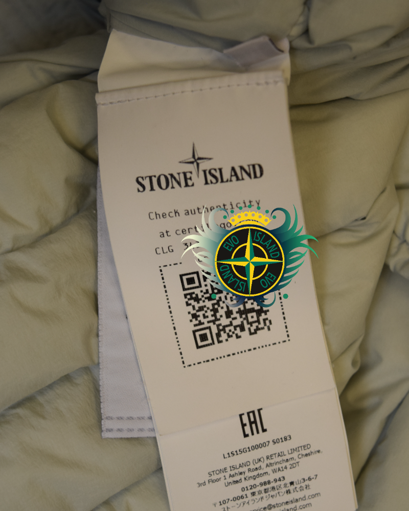 Stone Island Seamless Tunnel Down TC Gilet Light Blue detail view