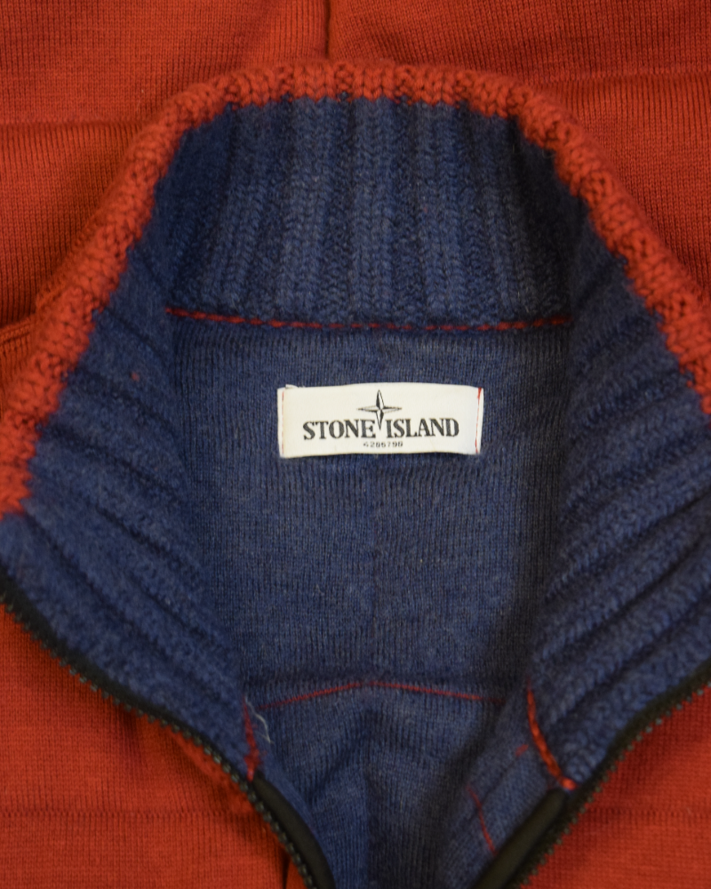 Stone Island Special Process Double Bag Knit Down Gilet Red detail view