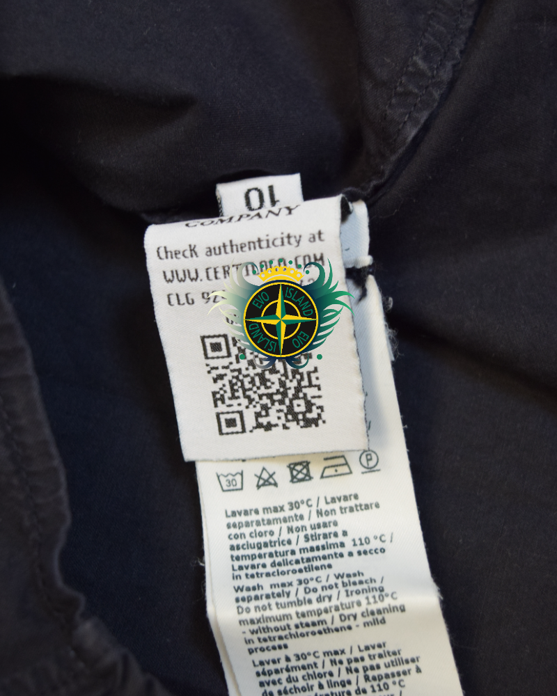 C.P Company Zip up Overshirt Navy detail view