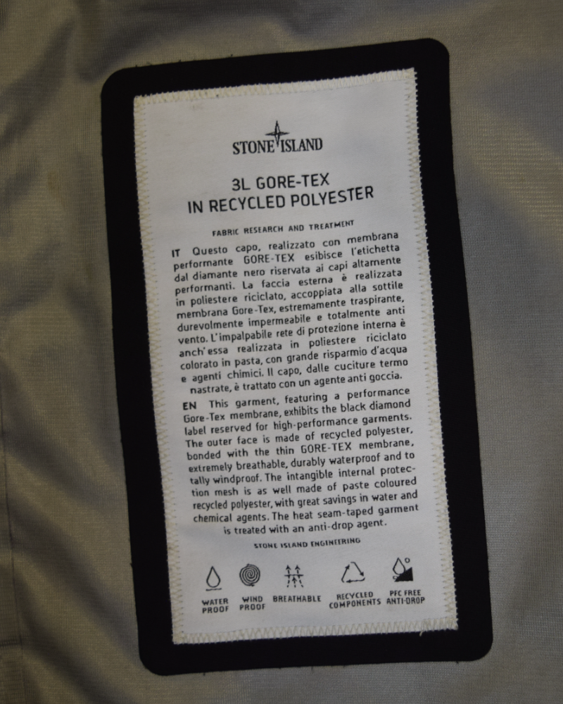 Stone Island Marina 3L Gore-Tex Gilet with Bag Black detail view