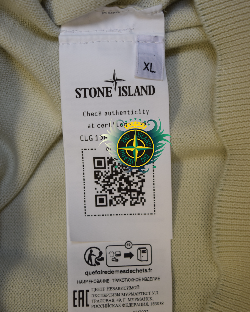 Stone Island Lightweight Knit Cream detail view