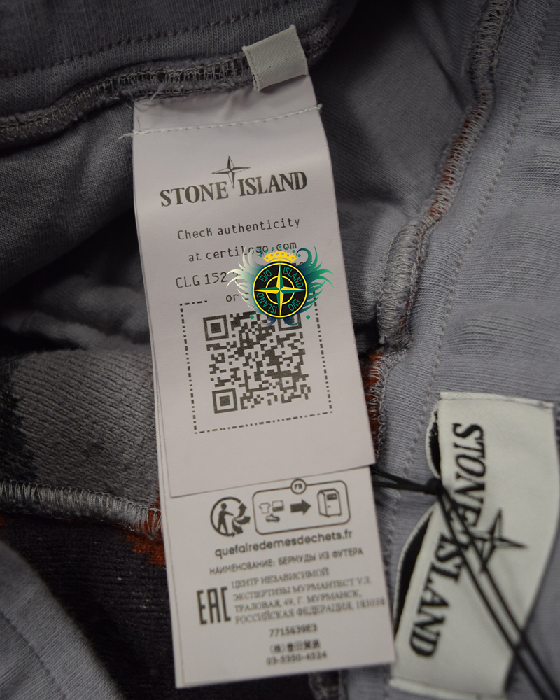 Stone Island Heritage Camo Shorts Red